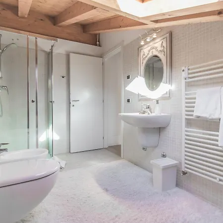 Tulipani 17 - Tremezzina Apartment Tremezzo