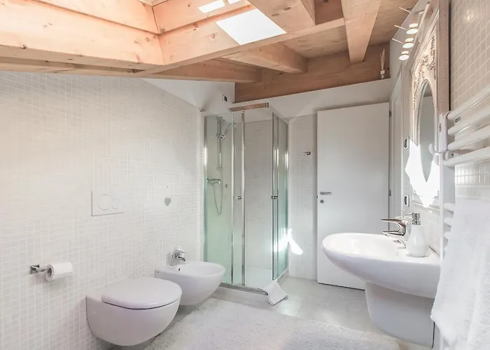 Tulipani 17 - Tremezzina Lägenhet *